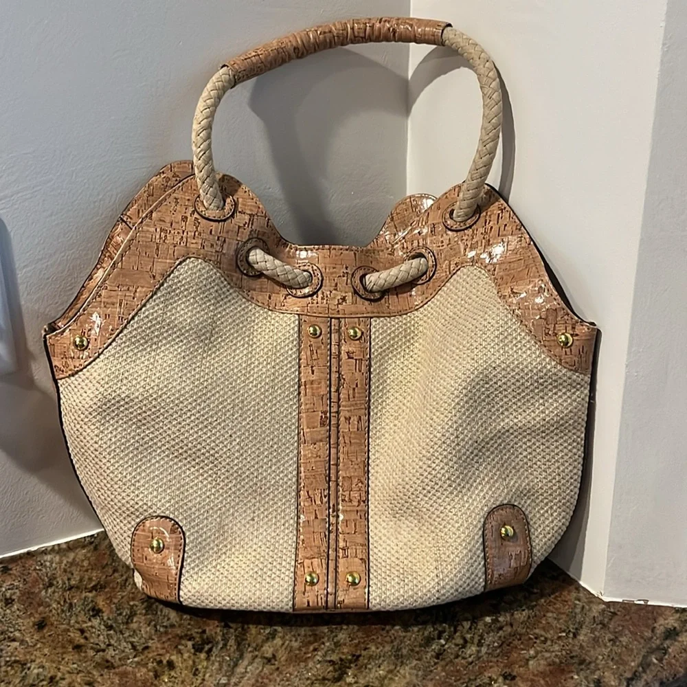 Anne Klein purse - Picture 2 of 5